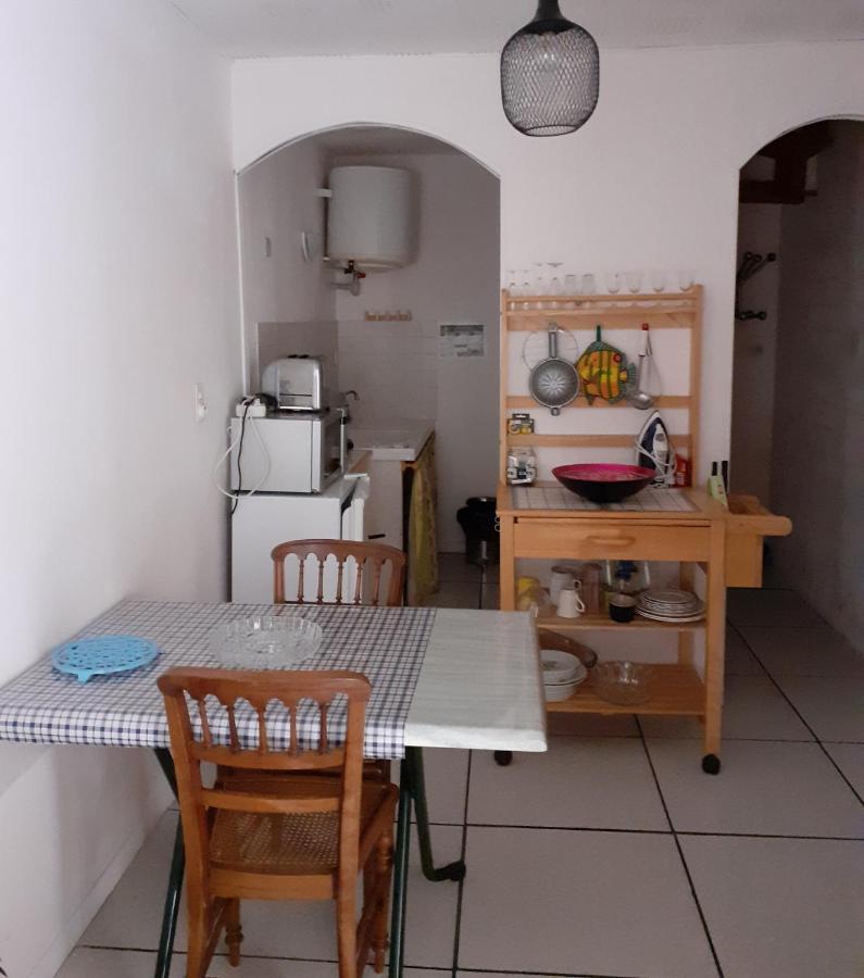 Petit Gite Des Augustins Monflanquin Eksteriør billede