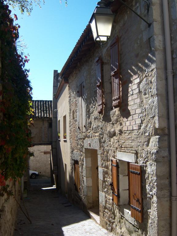 Petit Gite Des Augustins Monflanquin Eksteriør billede